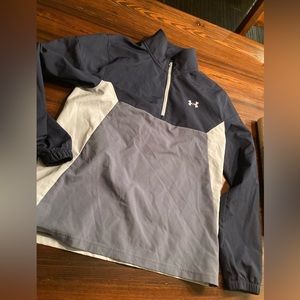 Under Armour Golf Youth Large Golf Pullover. Excellent condition.